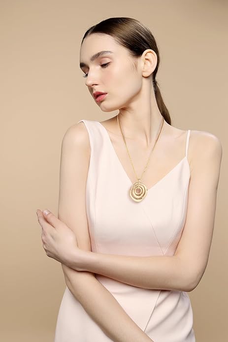 61JDKZBNehL._AC_SY695_ 18K Gold-Plated Brass Irregular Oval Pendant Necklace - Image 3